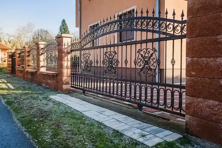 The Importance Of Proper Hinges In Gate Functionality Litchfield Park, AZ The Importance Of Proper Hinges In Gate Functionality Litchfield Park, AZ