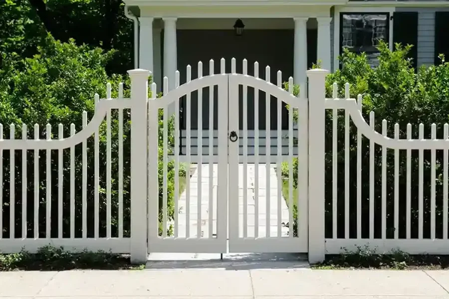 The Importance Of Proper Hinges In Gate Functionality in Litchfield Park, AZ The Importance Of Proper Hinges In Gate Functionality in Litchfield Park, AZ